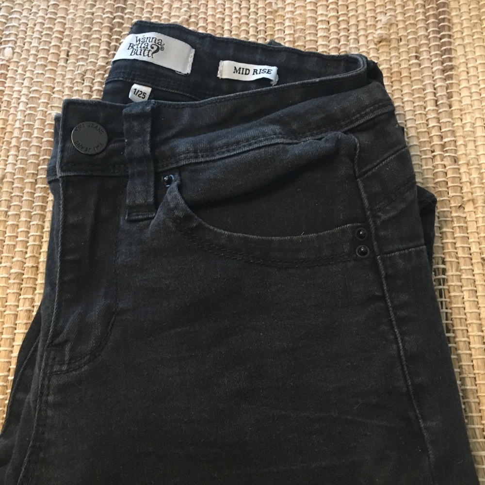 Wanna betta butt jeans mid rise size 1/25